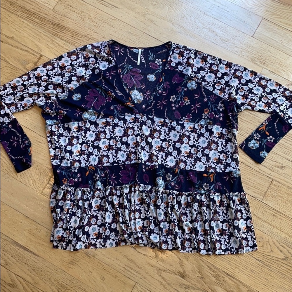 Free People floral top, women’s size small - Picture 4 of 8